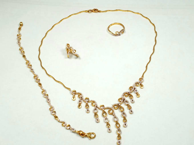 zavrakis-kosmima|set-kosmima-kolie-skoylarikia-vraxioli-daxtylidi